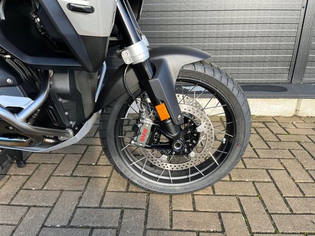 bmw - r-1300-gs-adventure