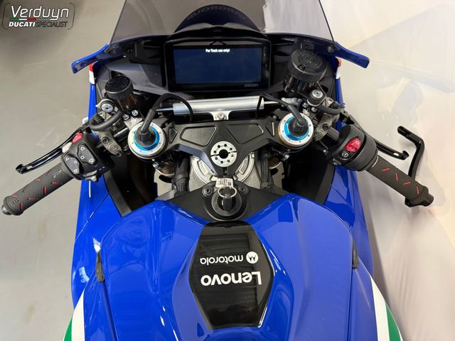 ducati - panigale-v4-s