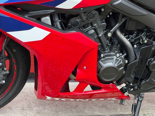 honda - cbr-650-r