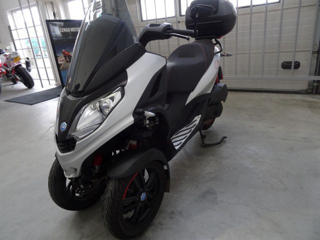 piaggio - mp3-300-hpe-sport