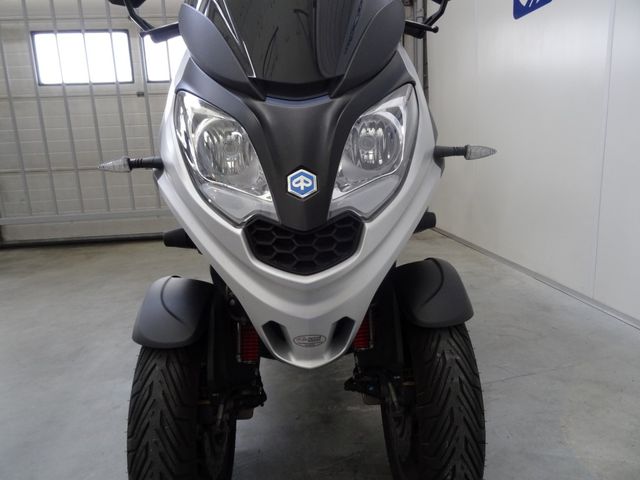 piaggio - mp3-300-hpe-sport