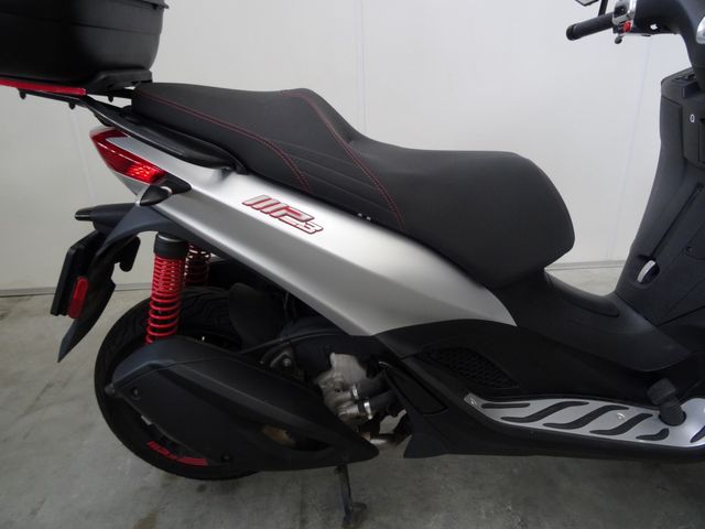 piaggio - mp3-300-hpe-sport