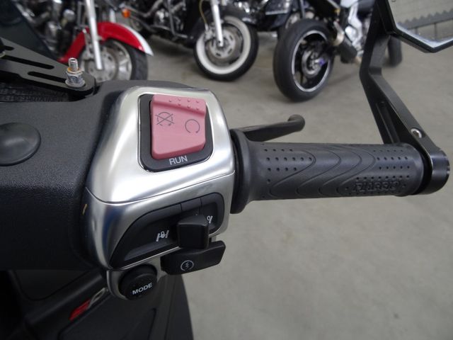 piaggio - mp3-300-hpe-sport