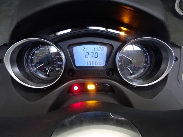 piaggio - mp3-300-hpe-sport