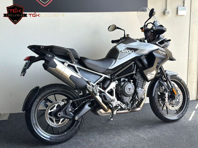 triumph - tiger-1200-gt