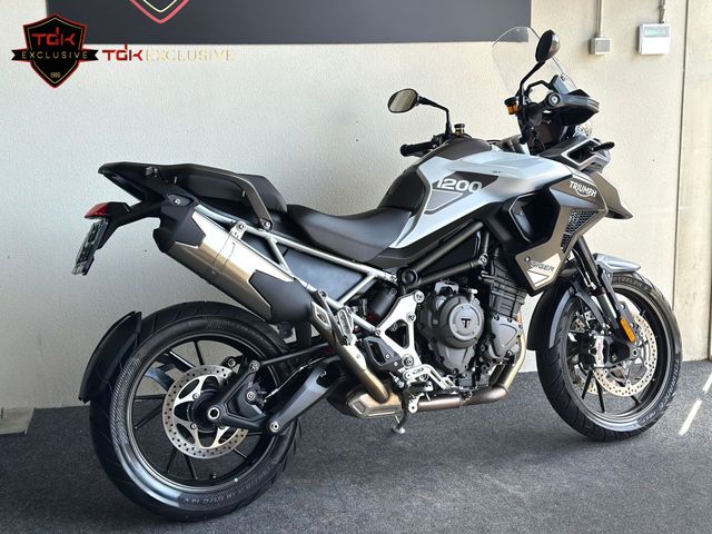 triumph - tiger-1200-gt