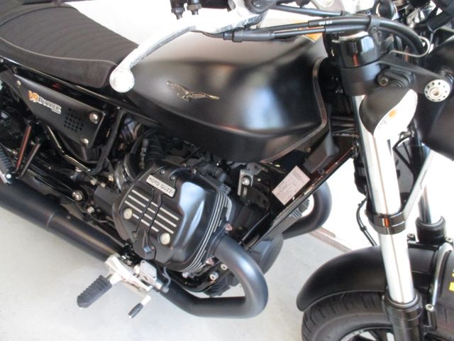 moto-guzzi - v-9-bobber