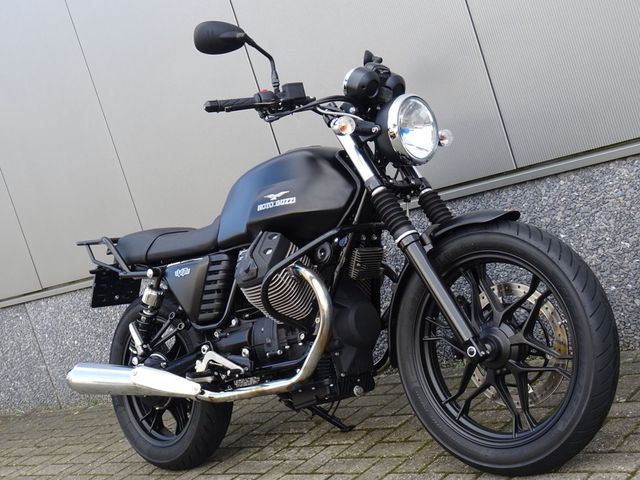 moto-guzzi - v-7-stone