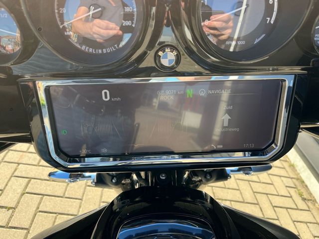 bmw - r-18-b