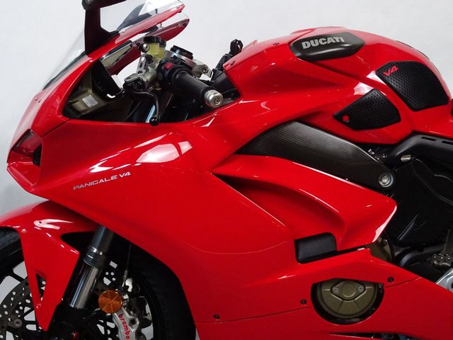 ducati - panigale-v4