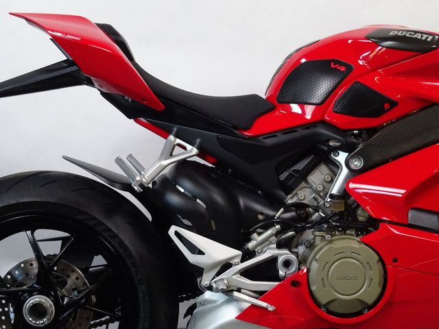 ducati - panigale-v4