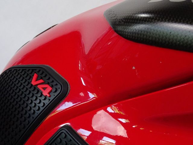 ducati - panigale-v4