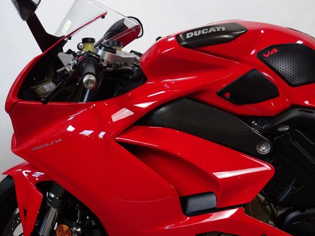 ducati - panigale-v4