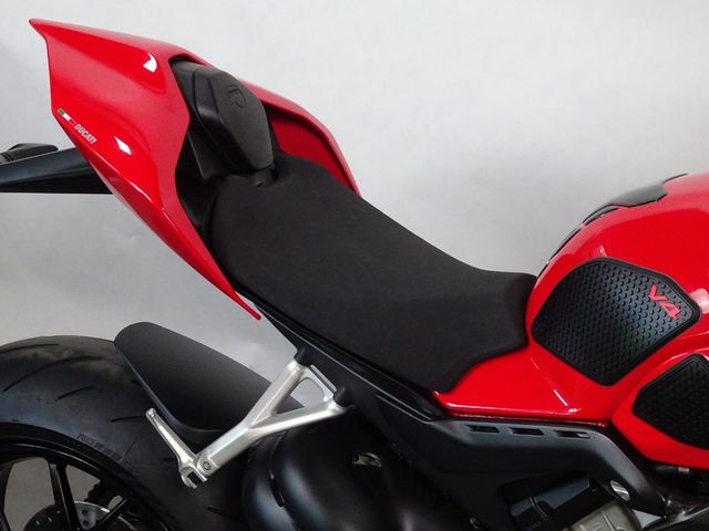 ducati - panigale-v4