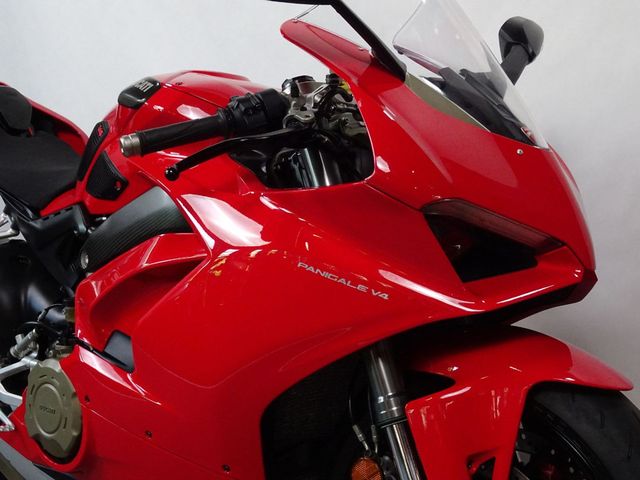 ducati - panigale-v4