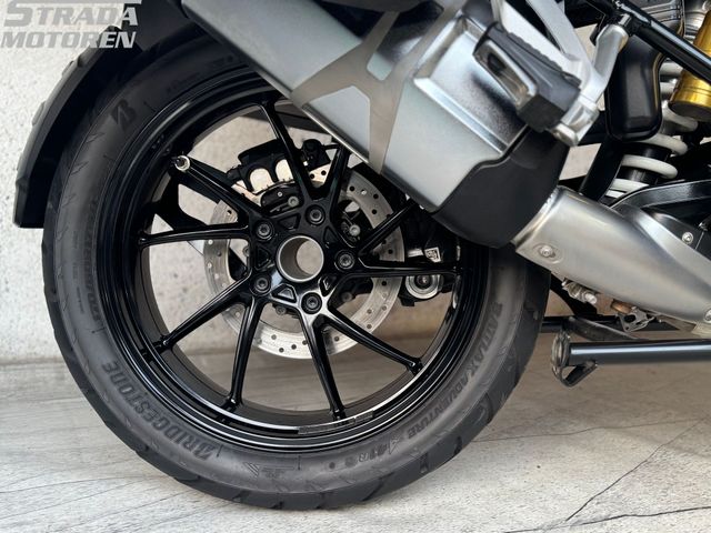 bmw - r-1250-gs-triple-black