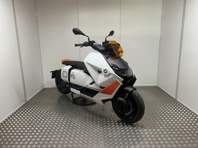 bmw - ce-04