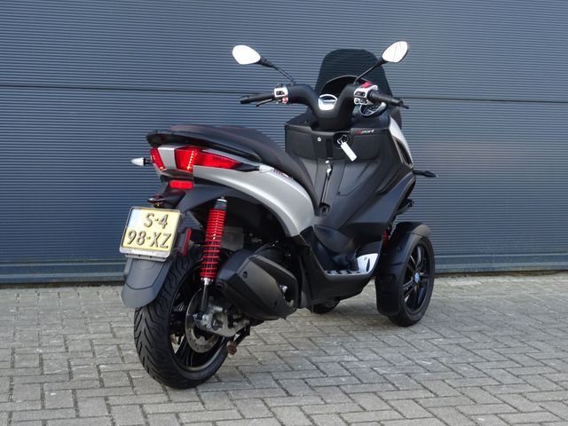 piaggio - mp3-300-hpe-sport