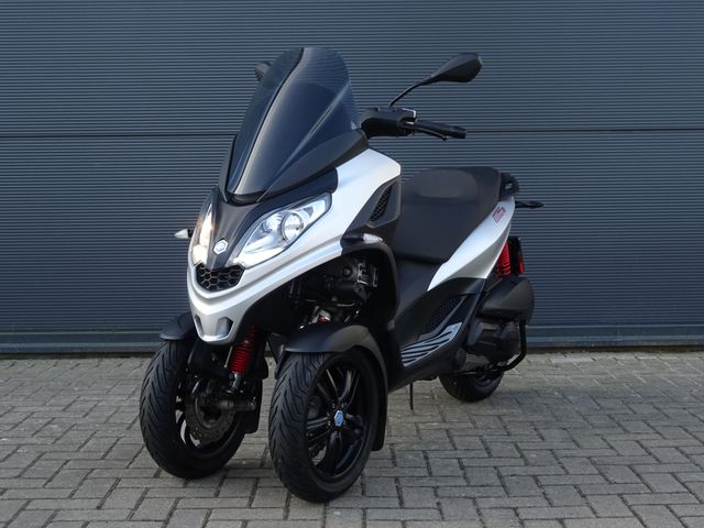 piaggio - mp3-300-hpe-sport