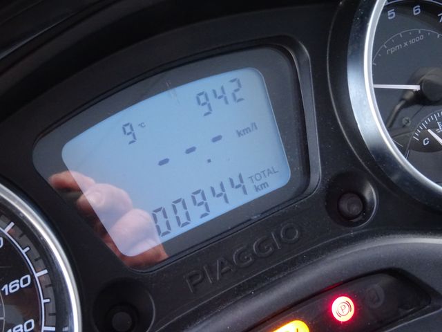 piaggio - mp3-300-hpe-sport