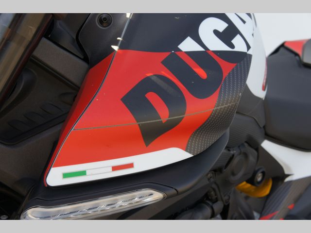 ducati - monster-797--