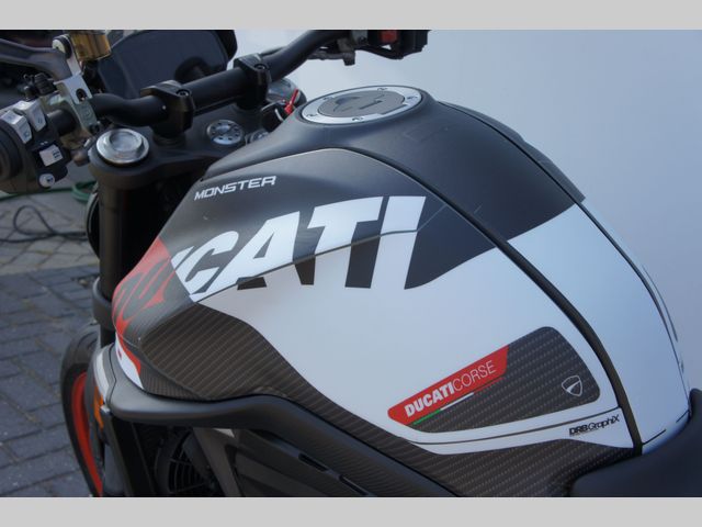 ducati - monster-797--