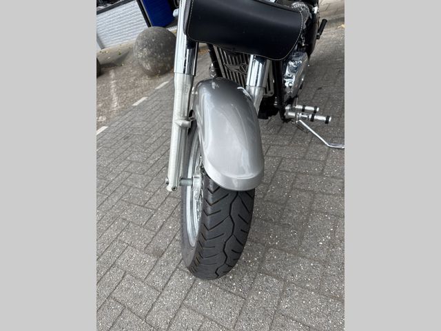 kawasaki - vn-800-classic
