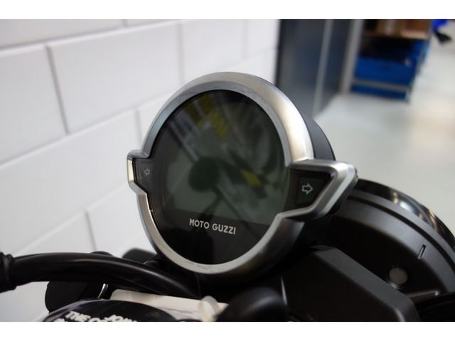moto-guzzi - v-7
