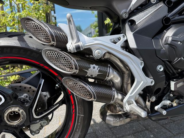 mv-agusta - brutale-800-rr