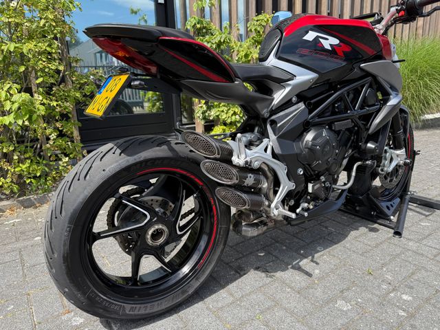 mv-agusta - brutale-800-rr