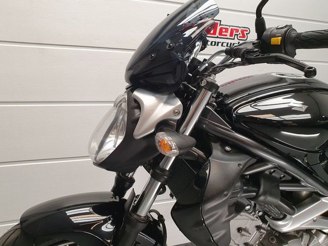 suzuki - sfv-650-gladius-abs