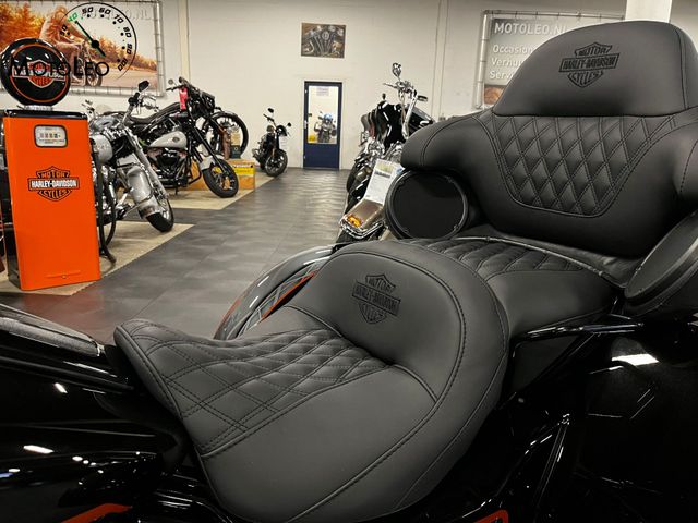 harley-davidson - tri-glide-ultra-classic-flhtcutg