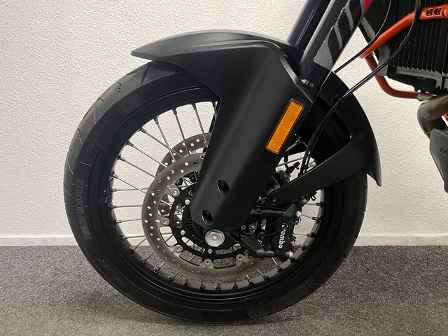 ktm - 1290-super-adventure-r