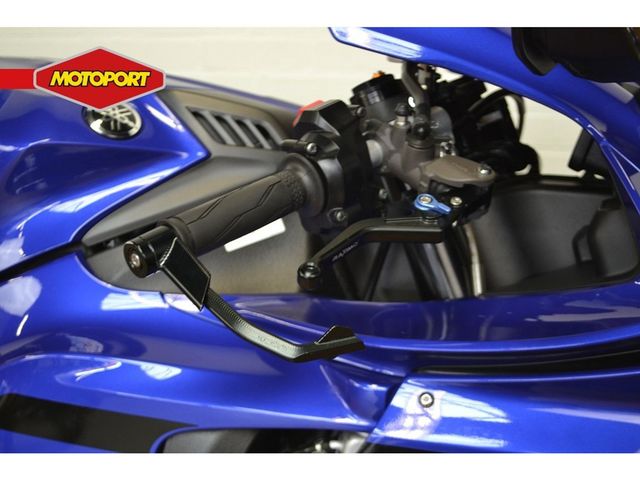 yamaha - yzf-r1