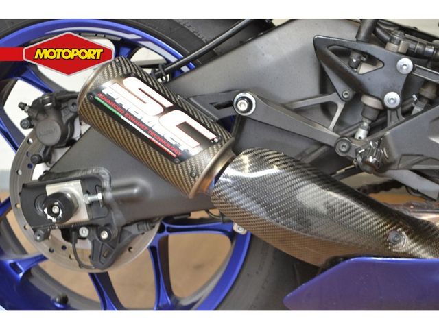 yamaha - yzf-r1