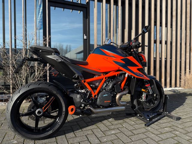 ktm - 1290-super-adventure-r