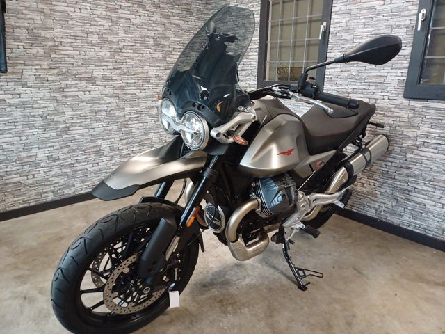 moto-guzzi - v-85-strada