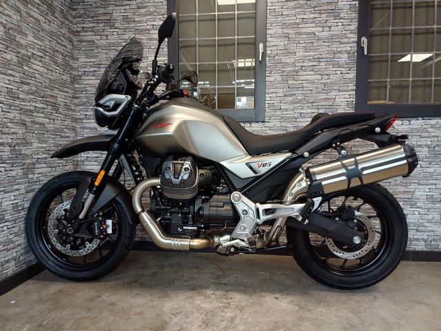 moto-guzzi - v-85-strada
