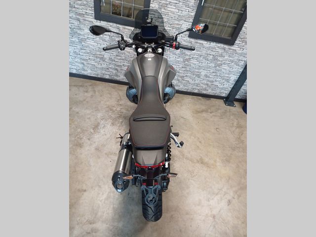 moto-guzzi - v-85-strada
