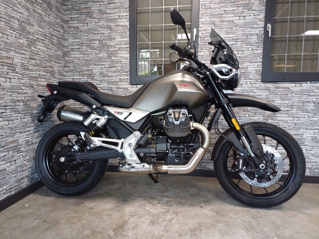 moto-guzzi - v-85-strada