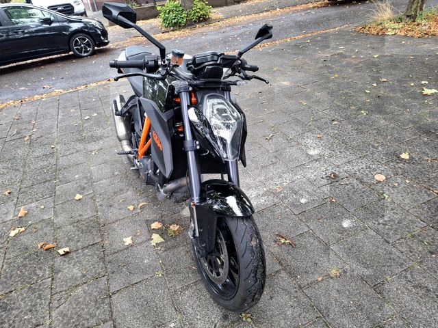 ktm - 1290-super-duke-r