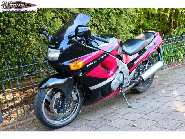 kawasaki - zzr-600