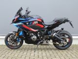BMW M 1000 XR