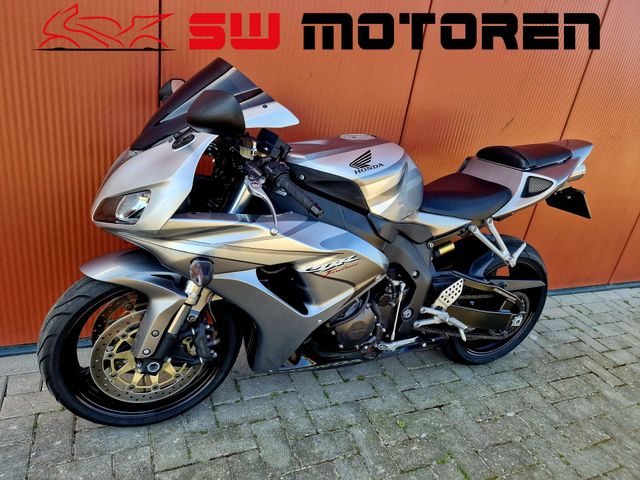 honda - cbr-1000-rr-fireblade