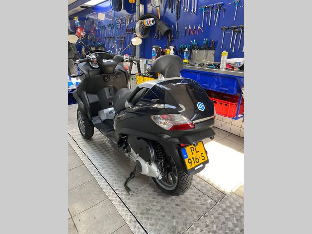 piaggio - mp3-400-lt