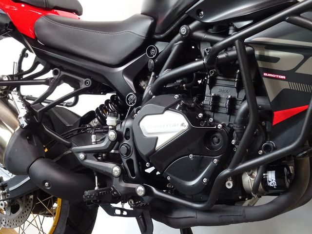 QJMOTOR - srt-800-sx-touring