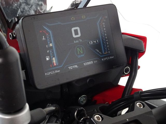 QJMOTOR - srt-800-sx-touring