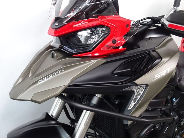 QJMOTOR - srt-800-sx-touring