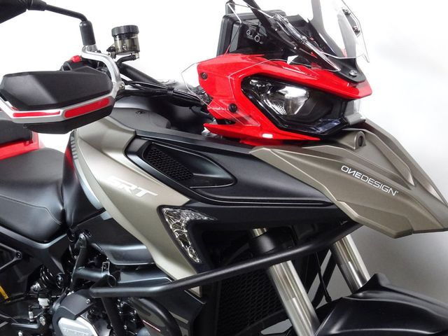 QJMOTOR - srt-800-sx-touring