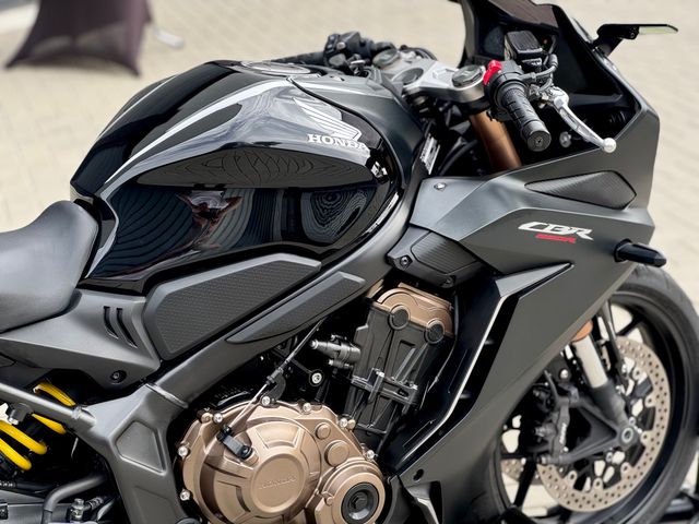 honda - cbr-650-r